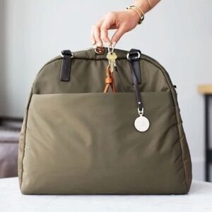 Lo & Sons O.G. 2 Medium Olive Green Travel Bag